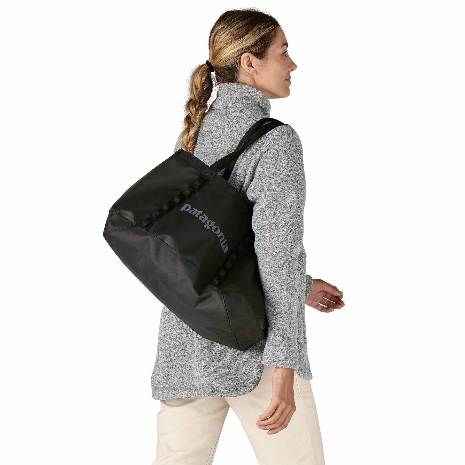 Black Hole Tote 25L 49032