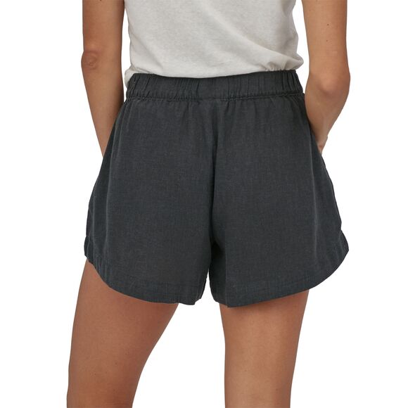 Patagonia women's garden store island shorts